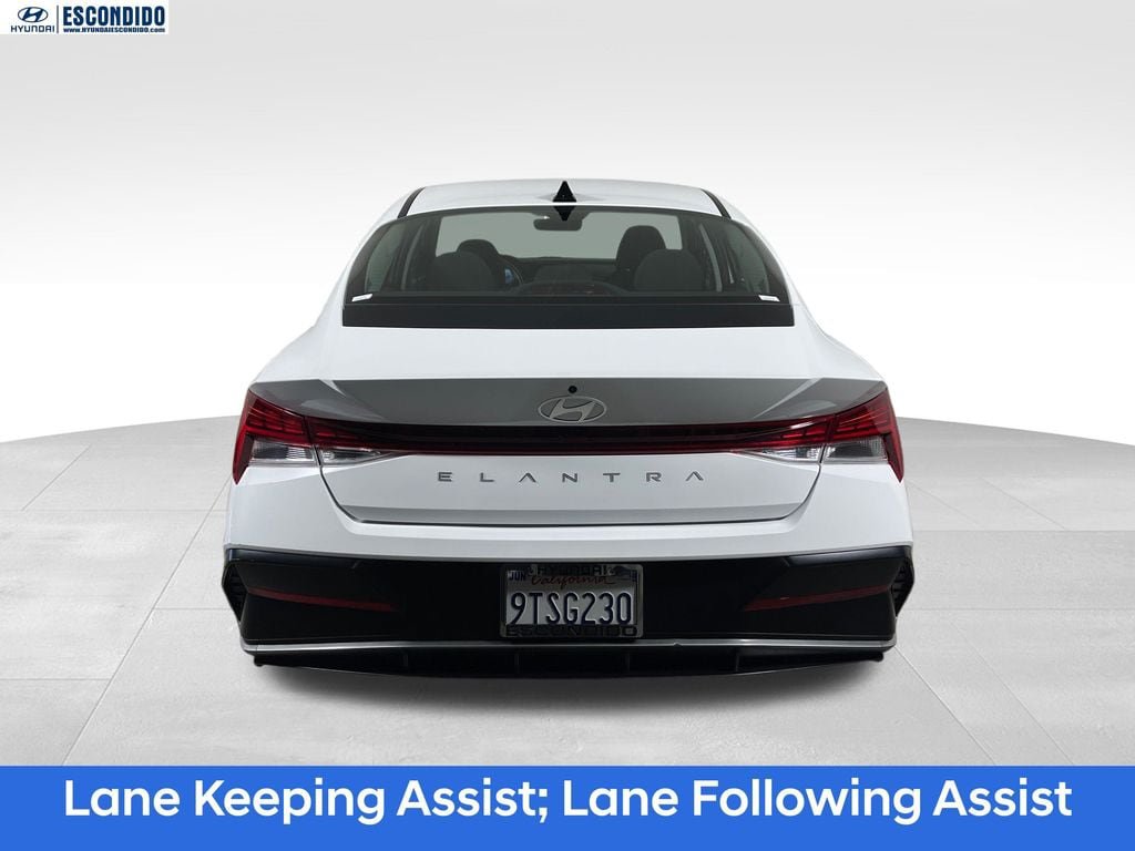 Certified 2025 Hyundai Elantra SEL FWD image 4