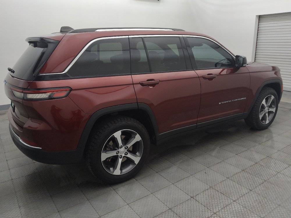 Used 2023 Jeep Grand Cherokee 4WD 4xe w/ Luxury Tech Group II image 10