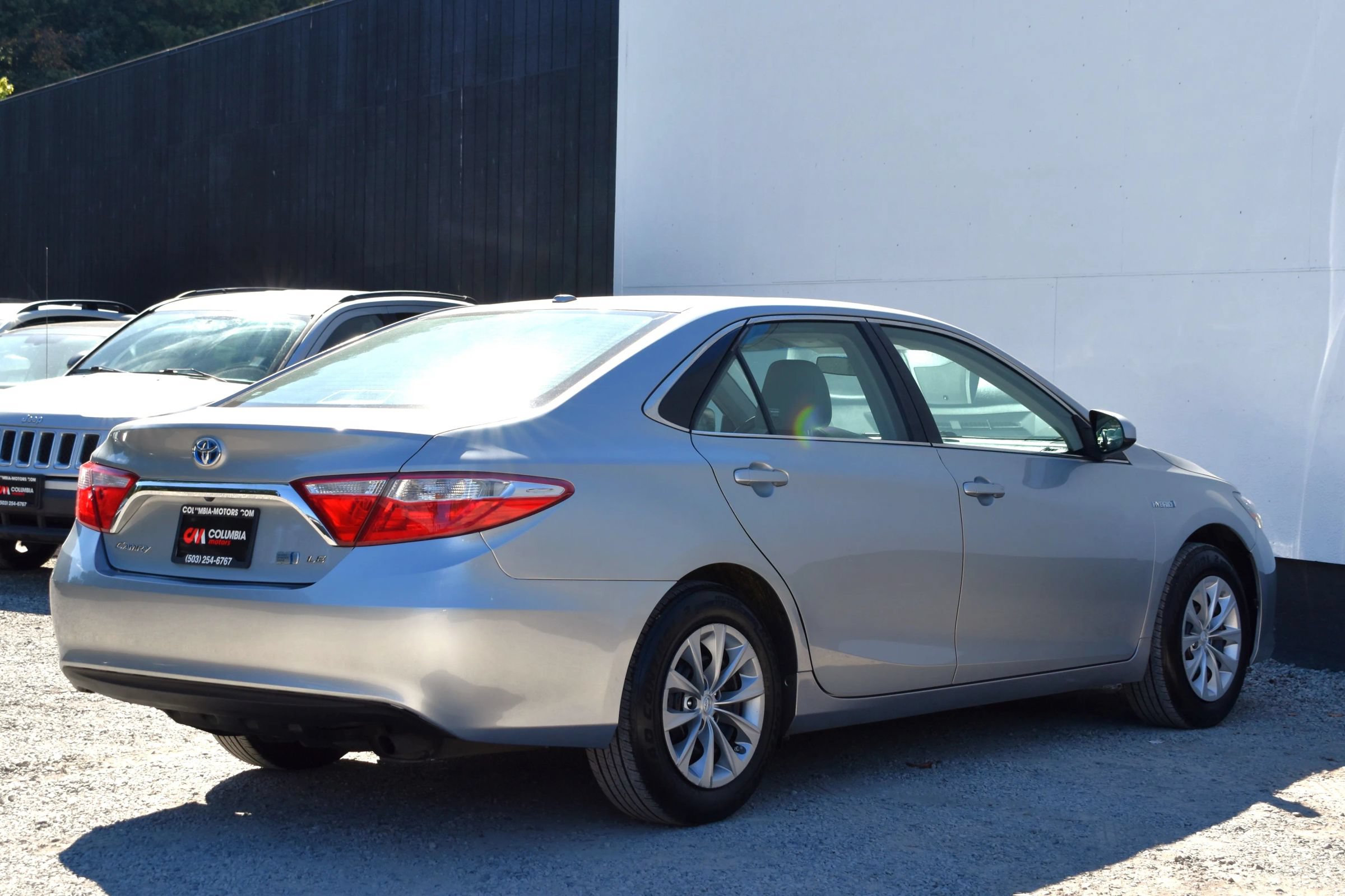 Used 2016 Toyota Camry LE FWD image 5