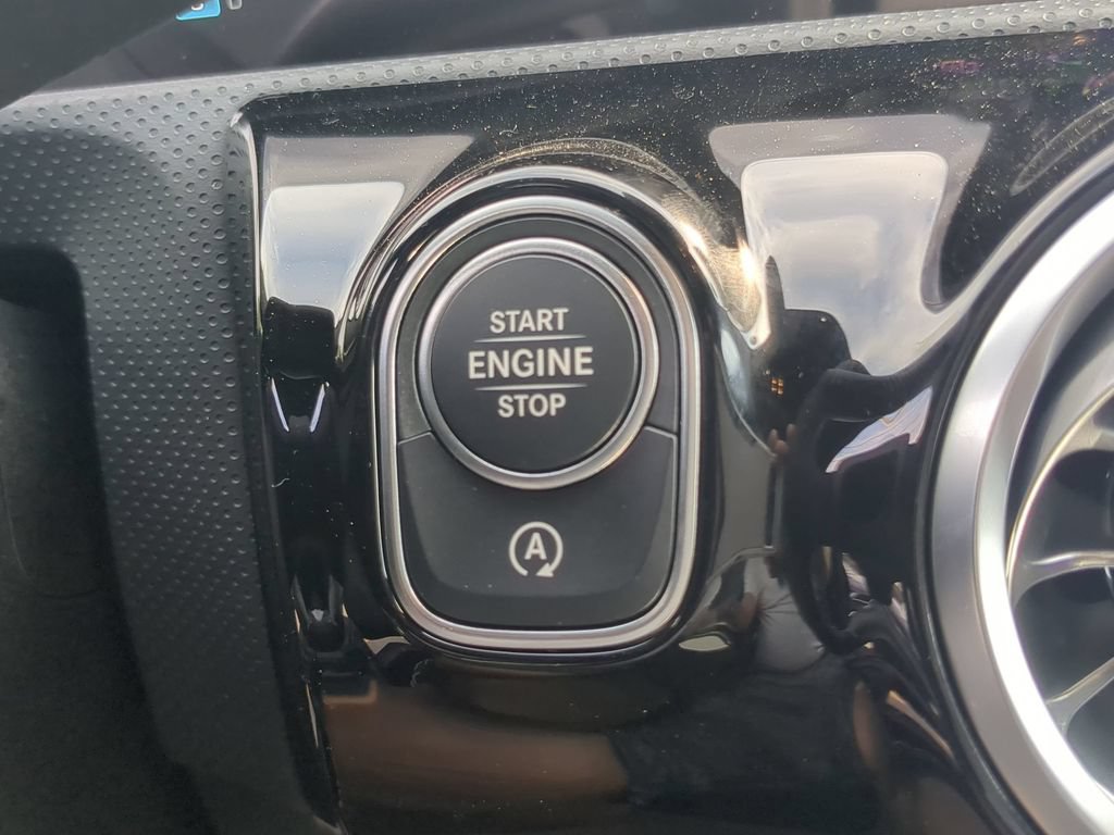Certified 2025 Mercedes-Benz CLA 250 4MATIC image 15