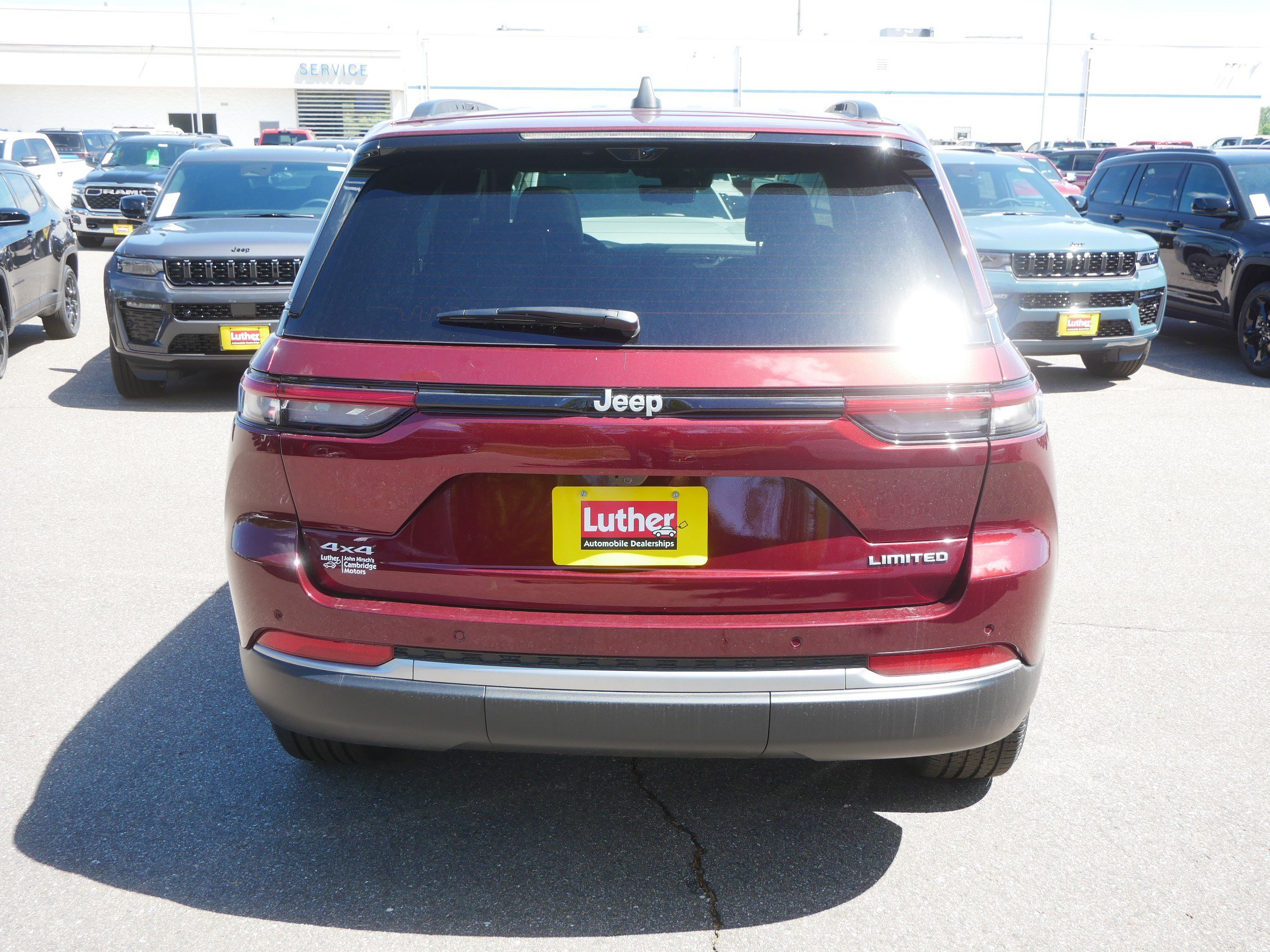 New 2026 Jeep Grand Cherokee Limited w/ Luxury Tech Group II AWD/4WD image 3