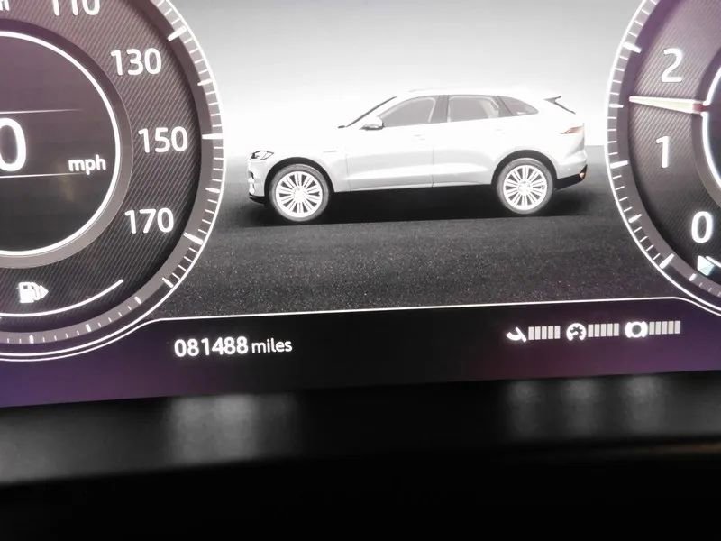 Used 2019 Jaguar F-PACE S AWD/4WD image 30