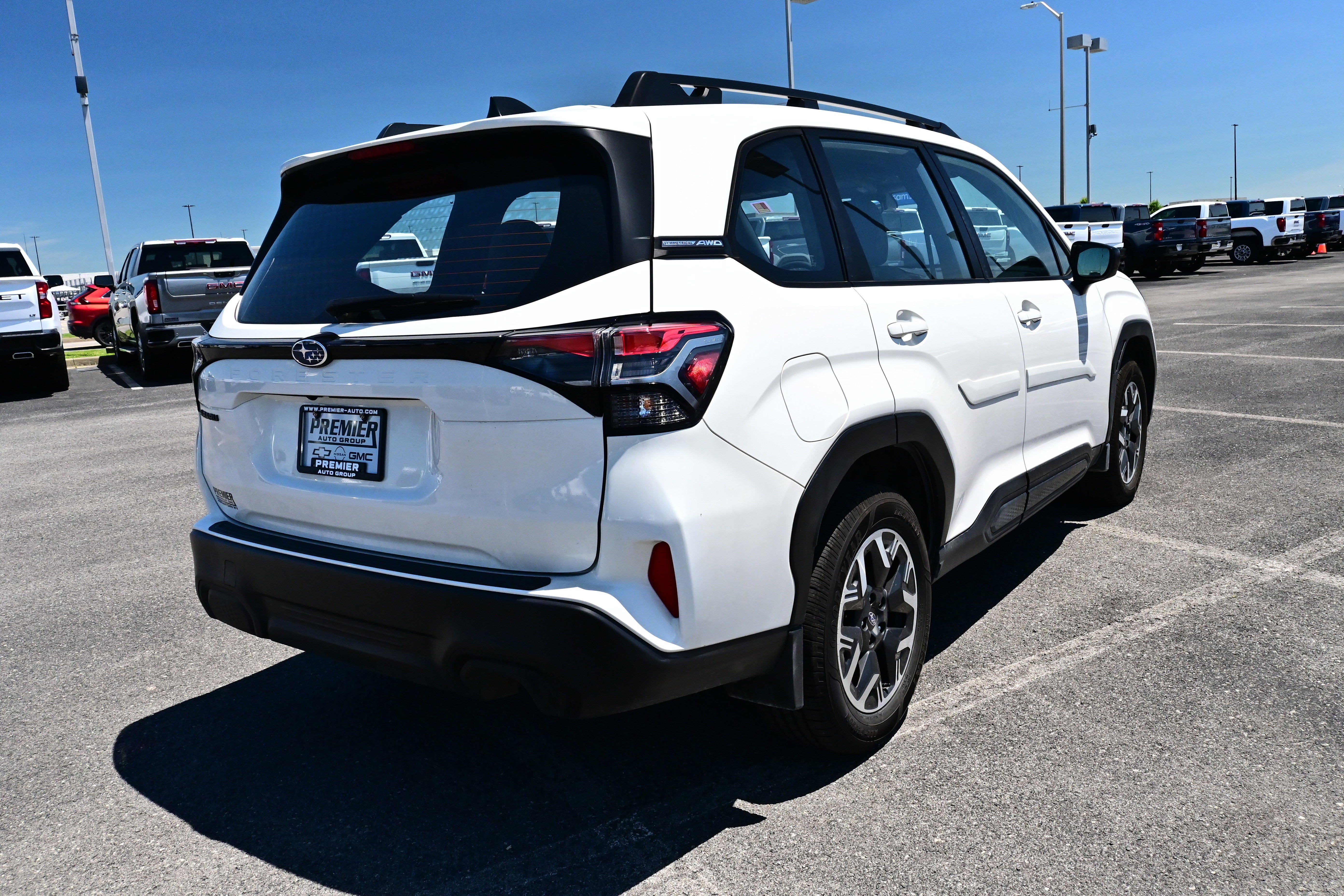 Used 2025 Subaru Forester AWD/4WD image 6