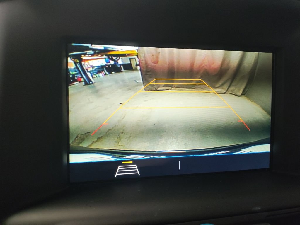 Used 2019 GMC Terrain SLE w/ Driver Convenience Package FWD image 30
