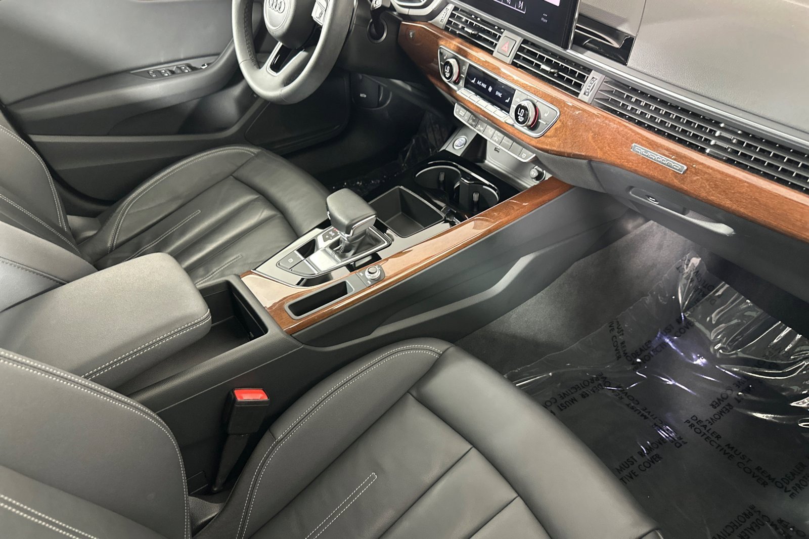 Used 2023 Audi A4 2.0T Premium w/ Convenience Package image 14