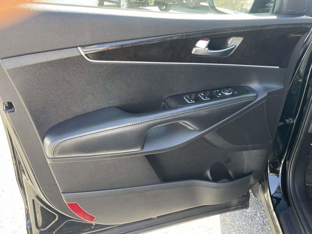 Used 2016 Kia Sorento LX image 15