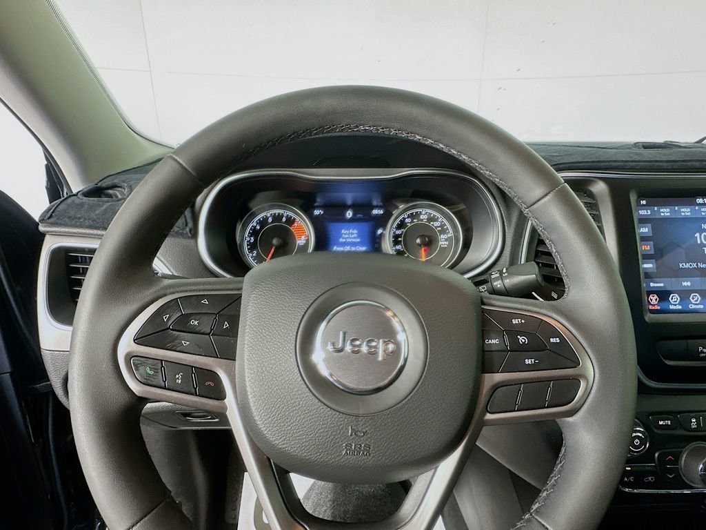 Used 2022 Jeep Cherokee Latitude Lux image 11