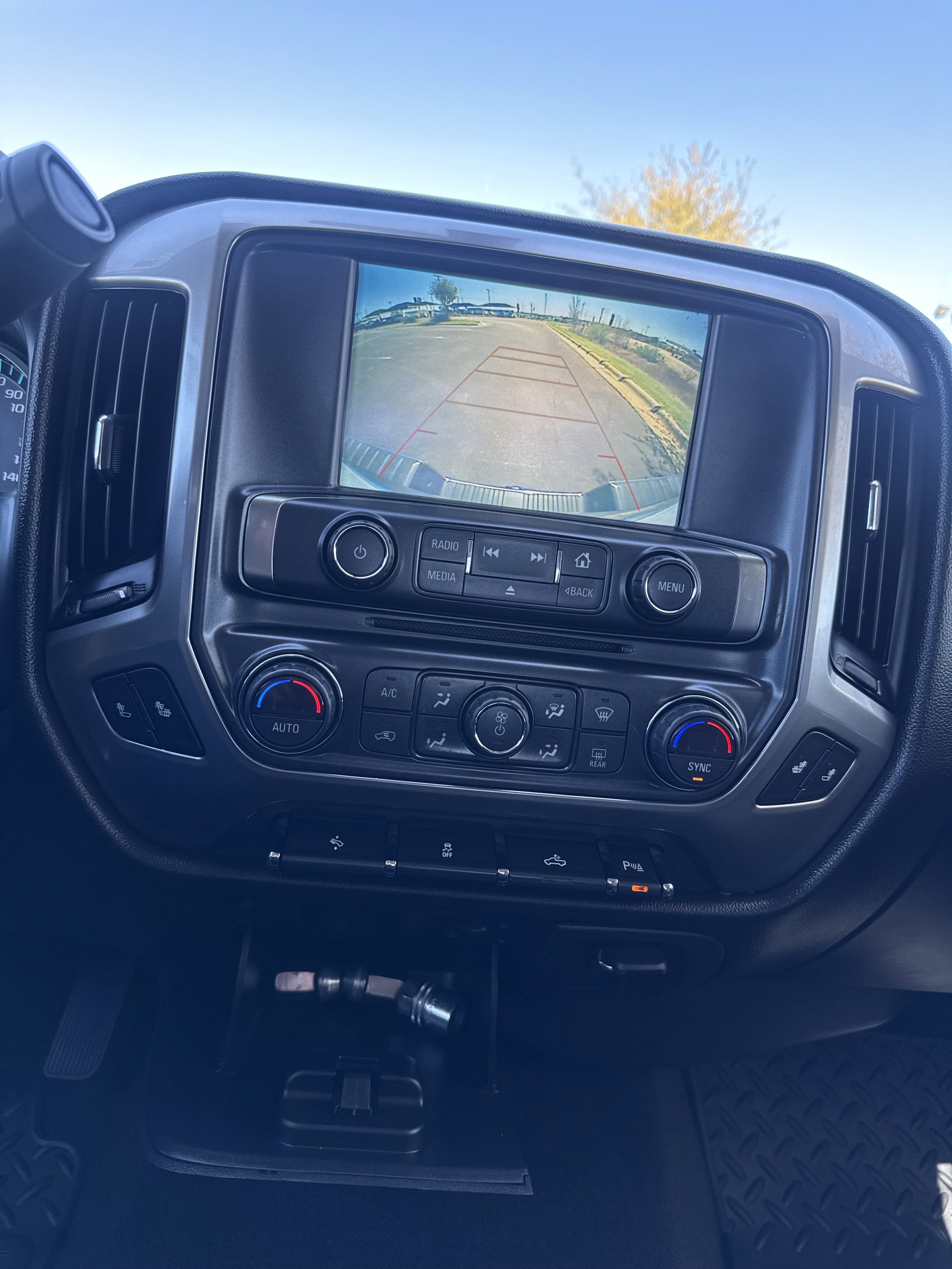 Used 2018 Chevrolet Silverado 1500 LT w/ Texas Edition image 26