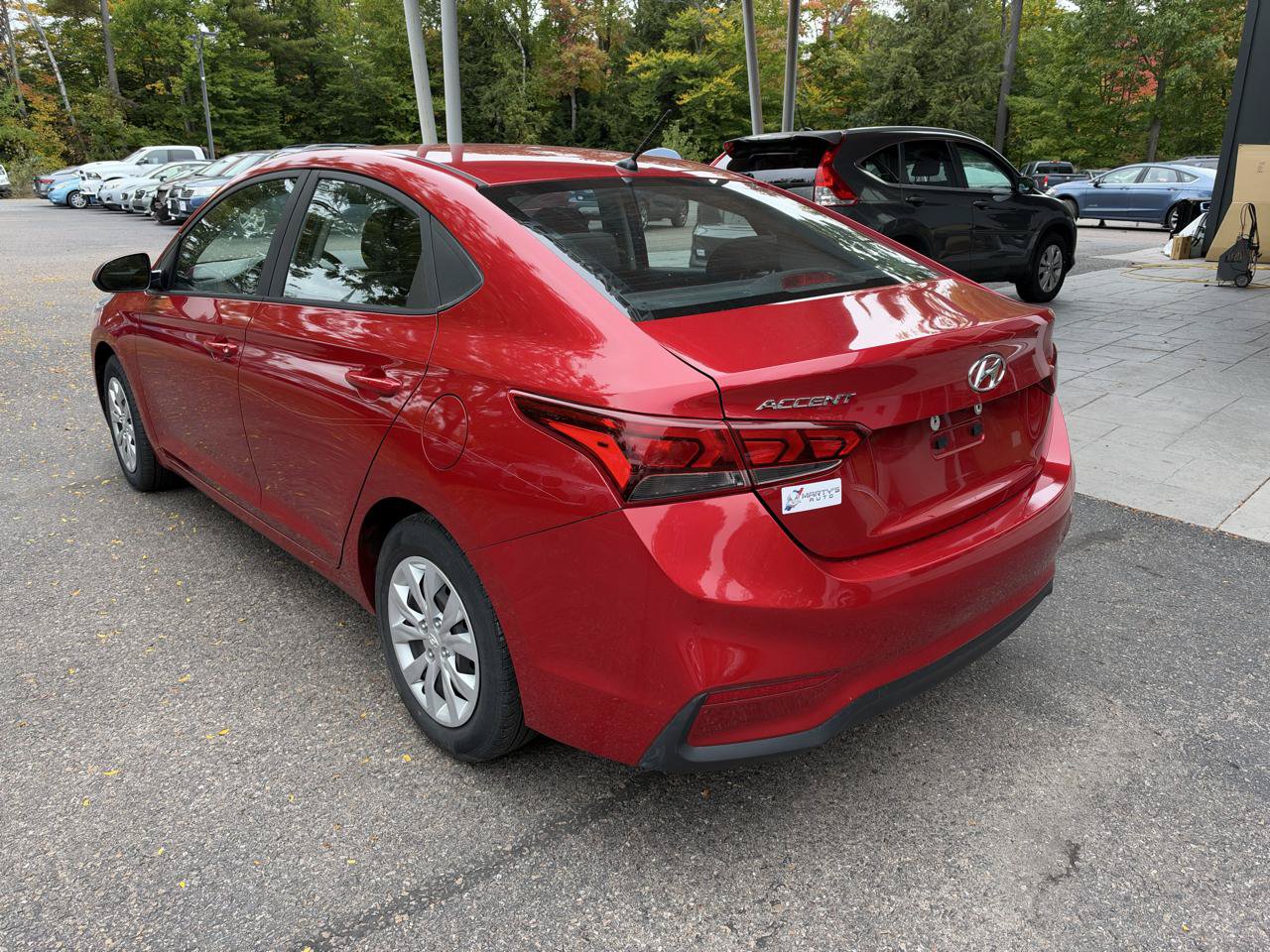 Used 2020 Hyundai Accent SE FWD image 3