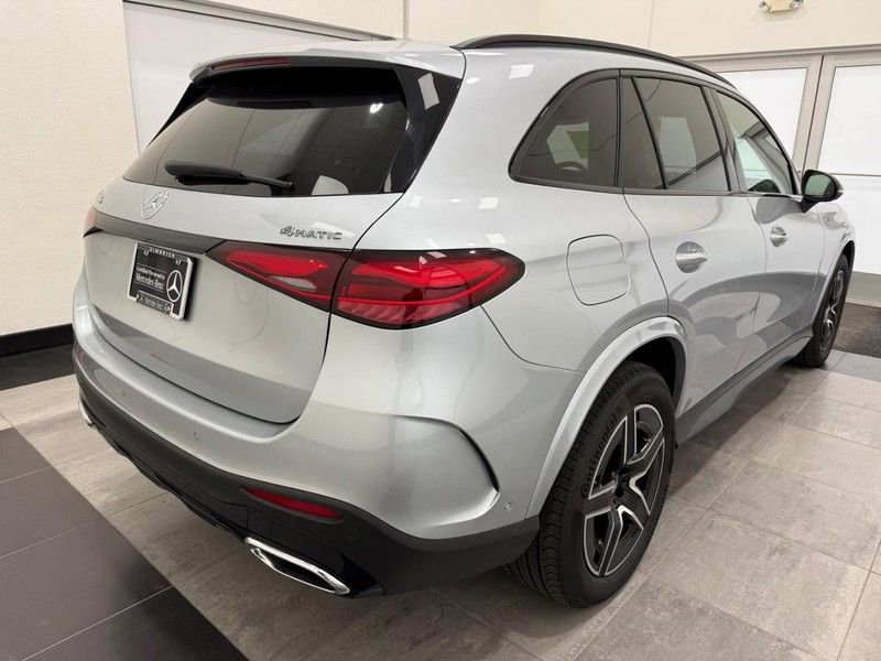 New 2025 Mercedes-Benz GLC 350e 4MATIC image 2