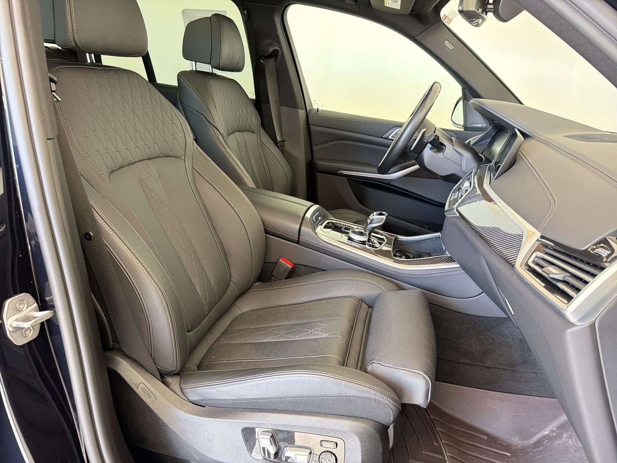 Certified 2023 BMW X5 M50i w/ Executive Package AWD/4WD image 31