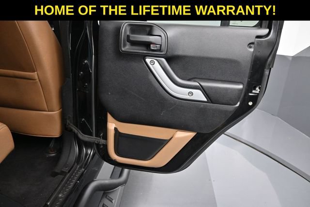 Used 2013 Jeep Wrangler Unlimited Rubicon w/ Connectivity Group AWD/4WD image 45