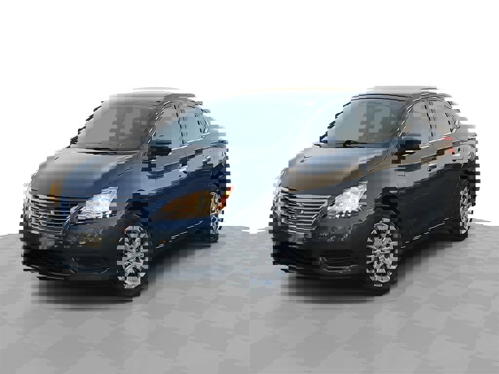 Used 2015 Nissan Sentra S image 1