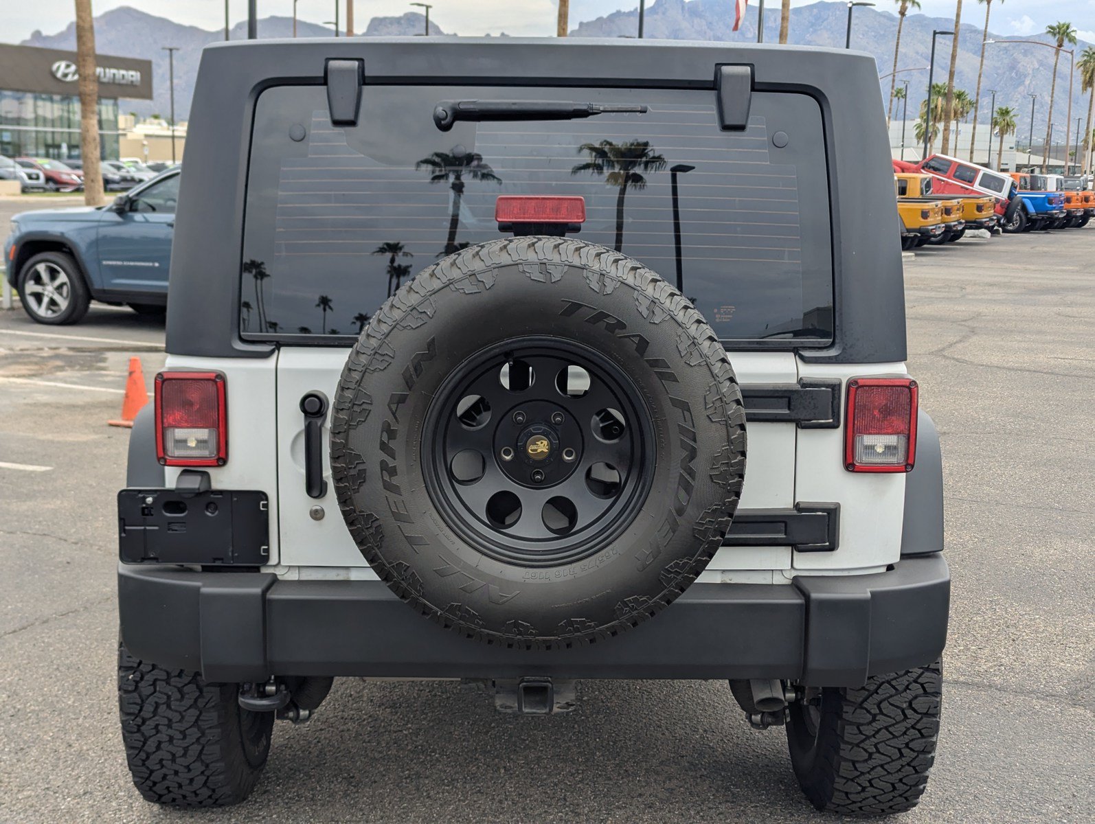 Used 2015 Jeep Wrangler Unlimited Sport w/ Max Tow Package AWD/4WD image 3