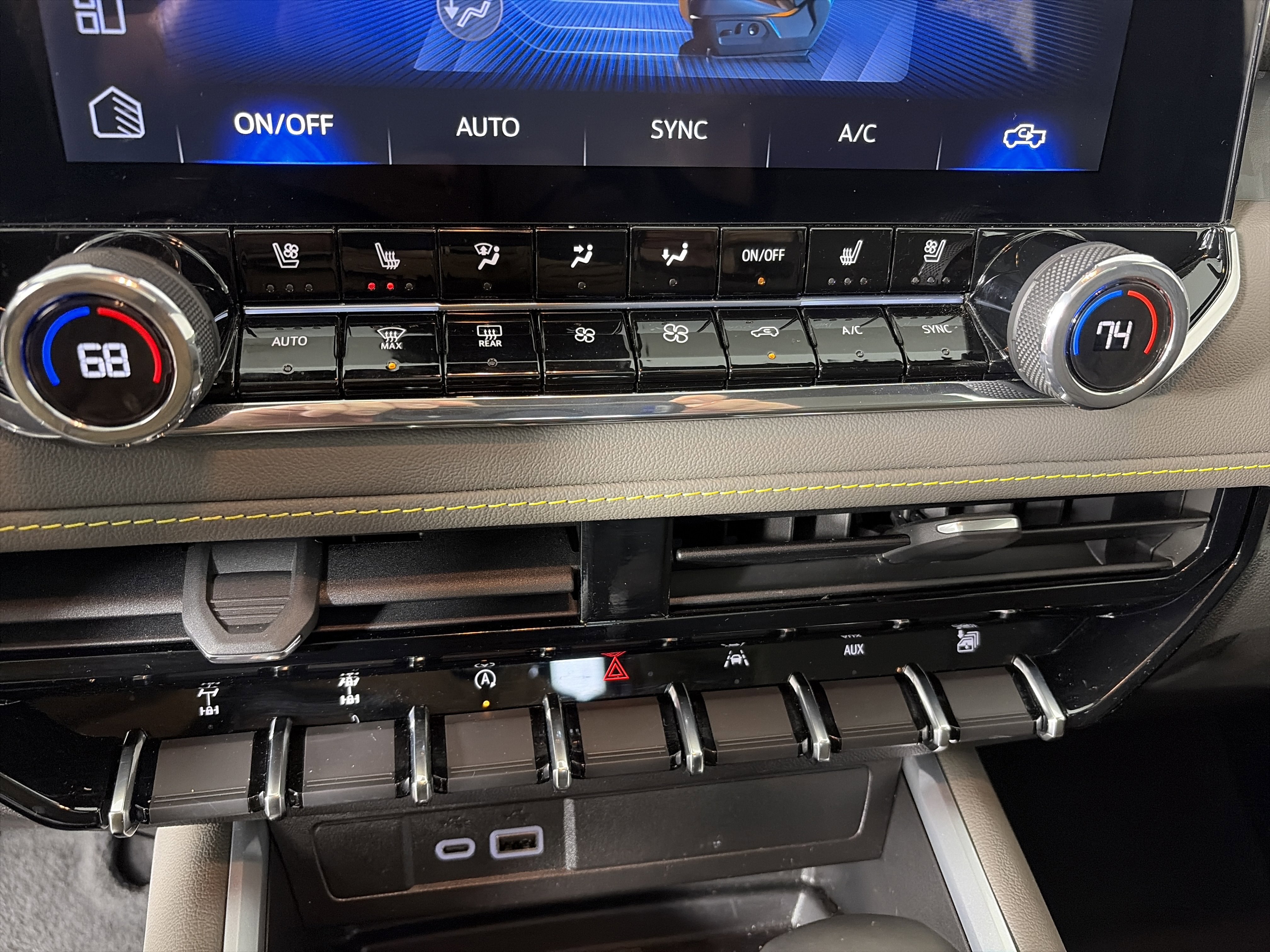 Certified 2025 Chevrolet Colorado ZR2 w/ Midnight Edition image 23