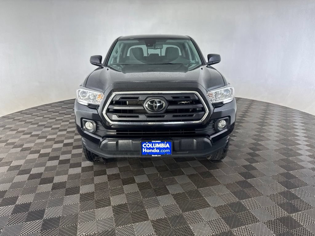 Used 2019 Toyota Tacoma SR5 AWD/4WD video 3