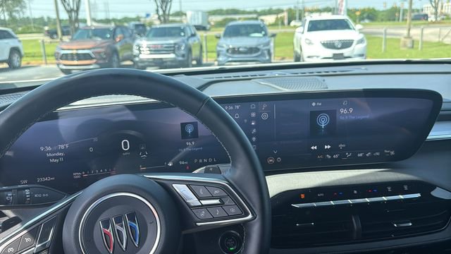 Used 2025 Buick Enclave Preferred FWD image 15
