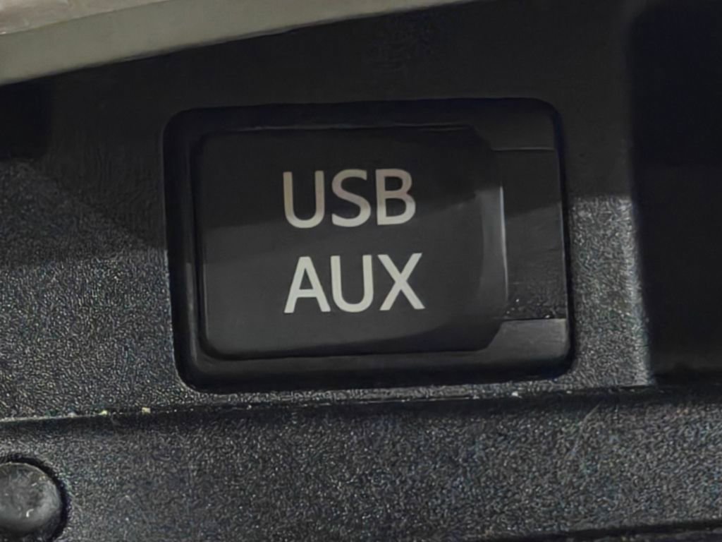 Used 2011 Toyota Highlander 4WD w/ Tech Pkg image 13