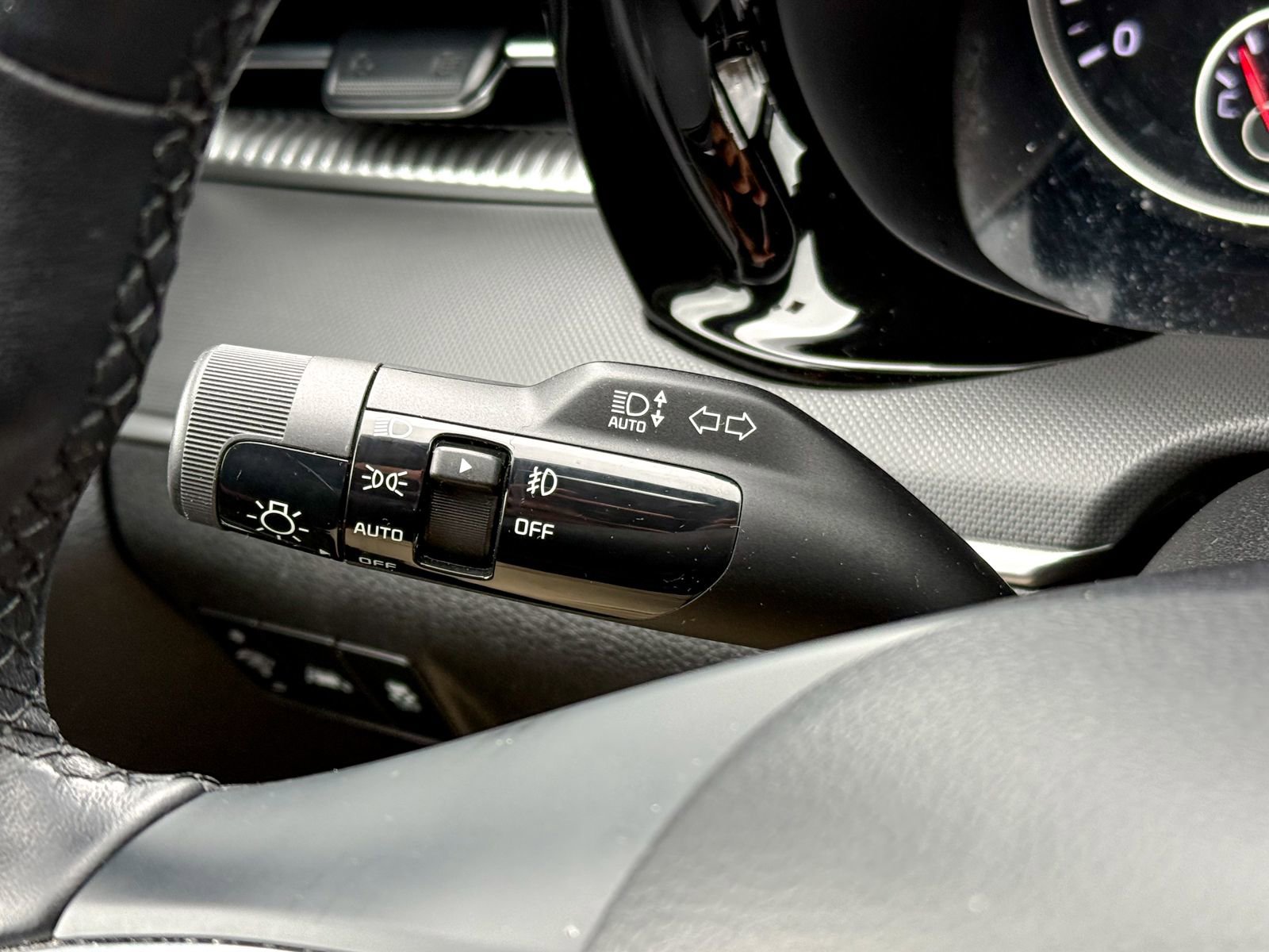 Certified 2023 Kia K5 GT-Line image 32