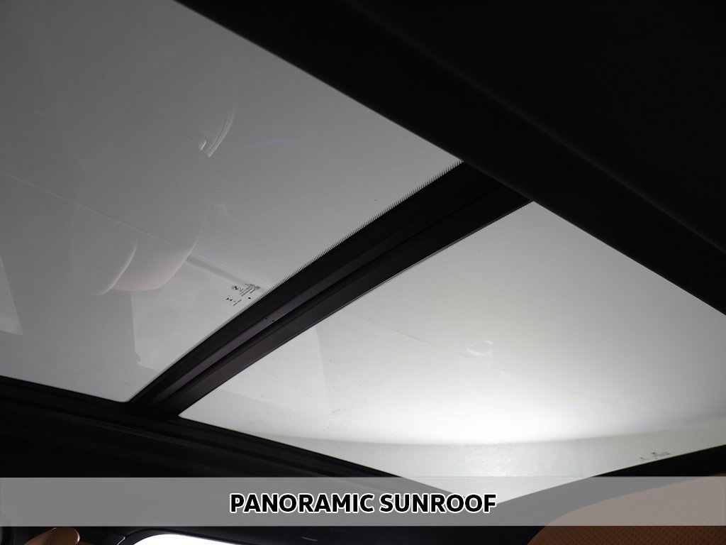 Used 2024 BMW X5 xDrive40i w/ M Sport Package image 4