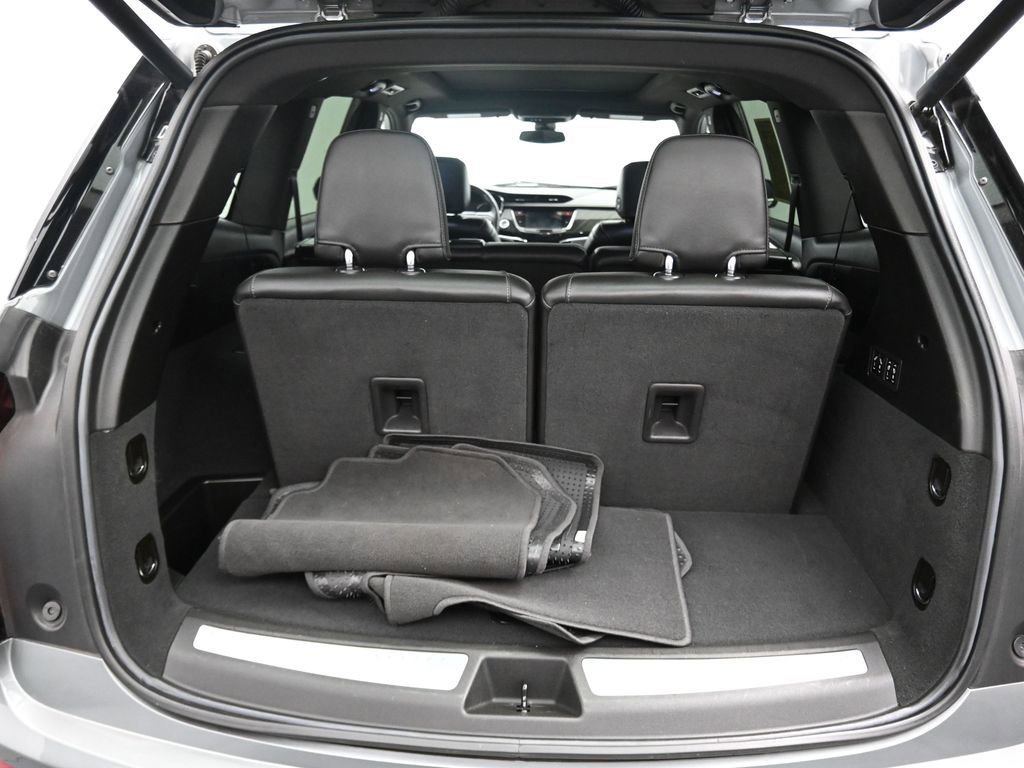 Used 2023 Cadillac XT6 Premium Luxury image 10