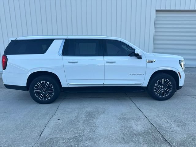 Used 2025 GMC Yukon XL Elevation RWD image 6