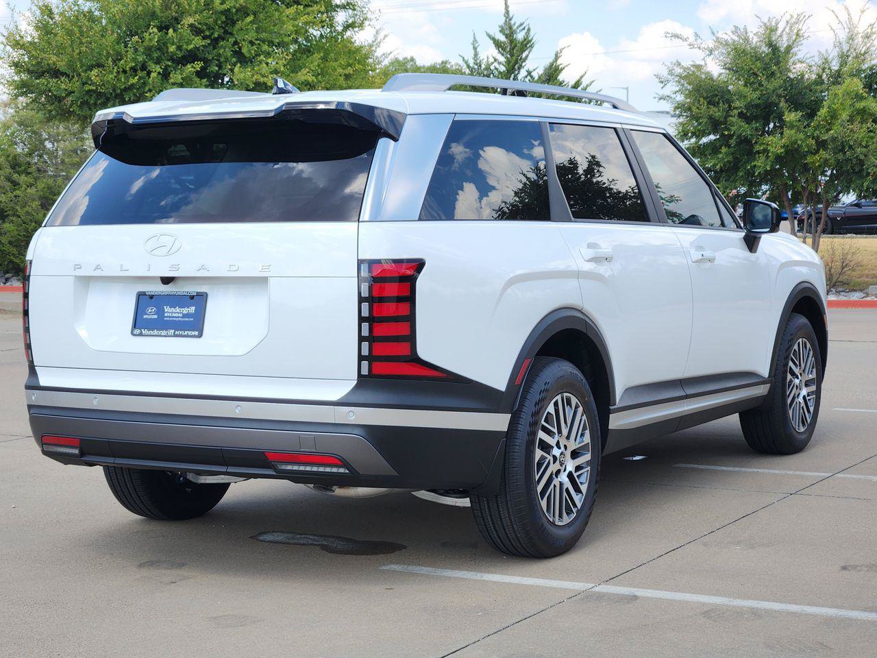 New 2027 Hyundai Palisade SEL FWD image 4