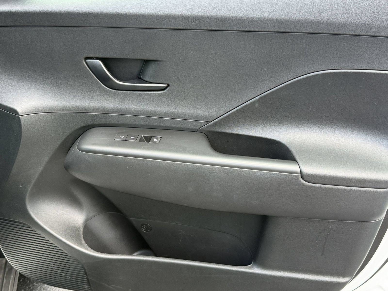 Used 2026 Hyundai Kona SEL Sport FWD image 34