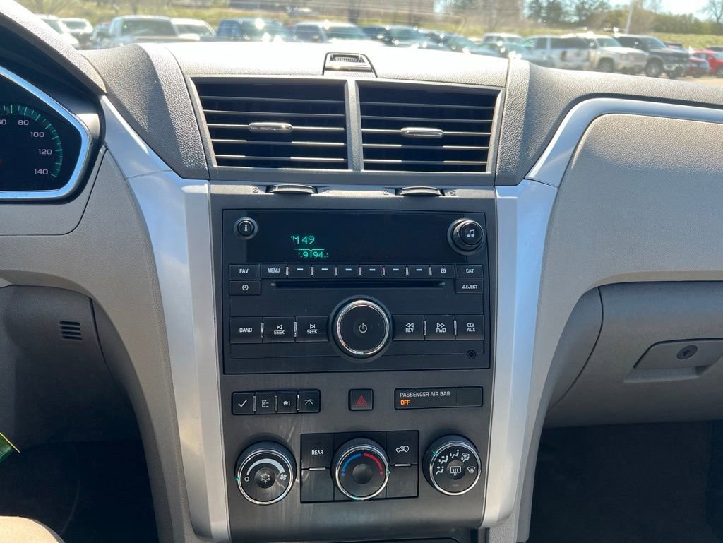 Used 2011 Chevrolet Traverse LT w/ Personal Connectivity Package AWD/4WD image 12