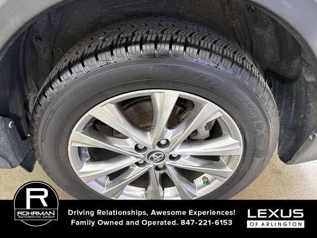 Used 2017 Toyota RAV4 Limited w/ Advanced Technology Package AWD/4WD image 5