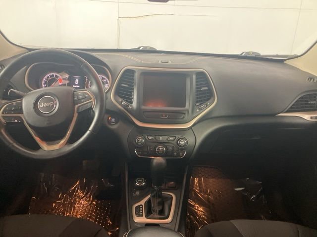 Used 2016 Jeep Cherokee Latitude w/ Comfort/Convenience Group image 17