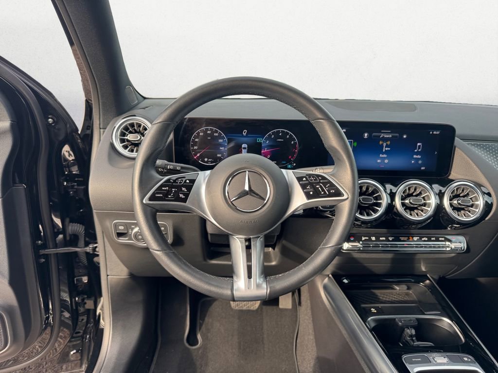 Certified 2025 Mercedes-Benz GLA 250 image 12