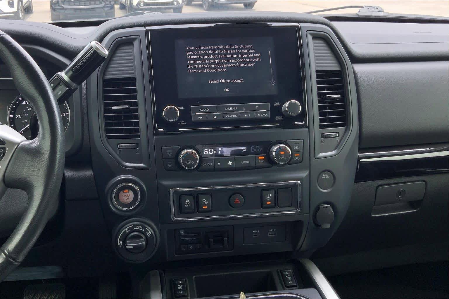 Used 2023 Nissan Titan SV w/ SV Convenience Package AWD/4WD image 7