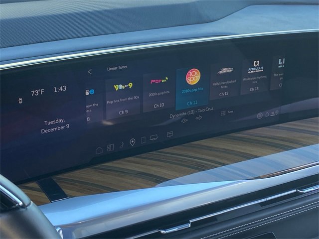 Used 2025 Cadillac Escalade Sport Platinum image 13