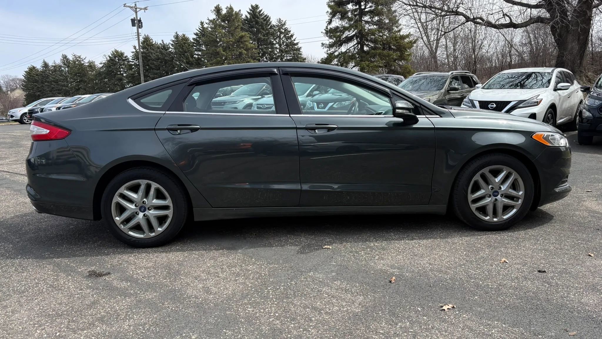 Used 2016 Ford Fusion SE image 11
