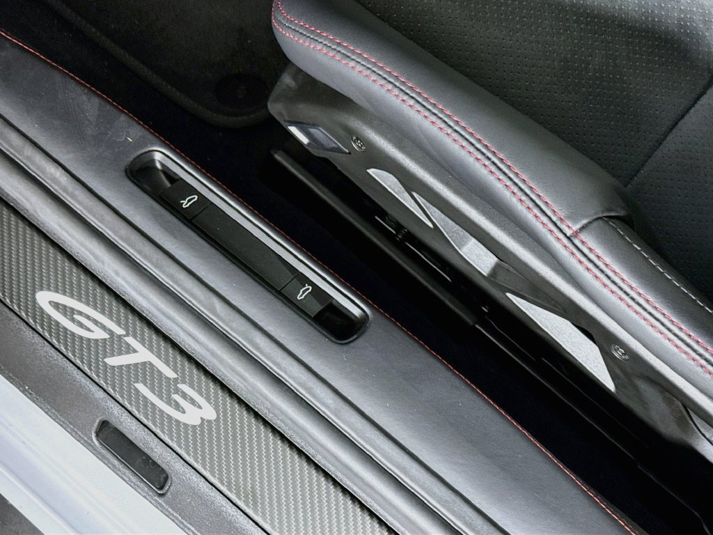 Certified 2026 Porsche 911 GT3 RWD image 22