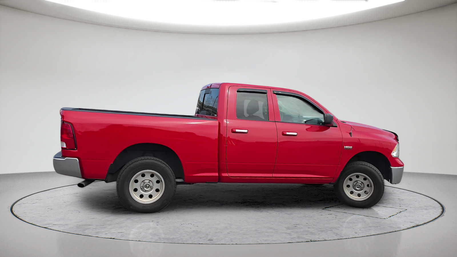 Used 2018 RAM 1500 Classic SLT AWD/4WD image 5
