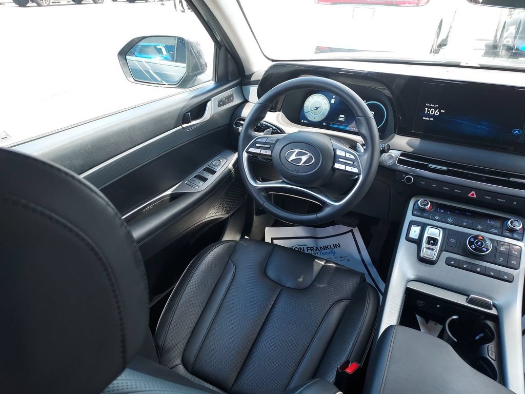 Used 2023 Hyundai Palisade SEL AWD/4WD image 15