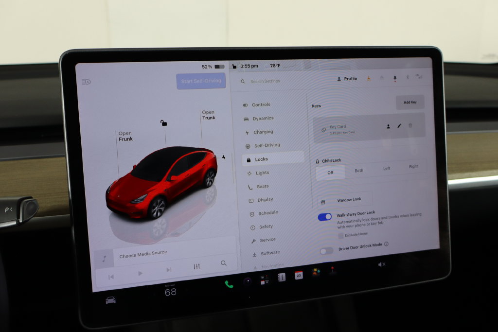Used 2023 Tesla Model Y Long Range AWD/4WD image 32
