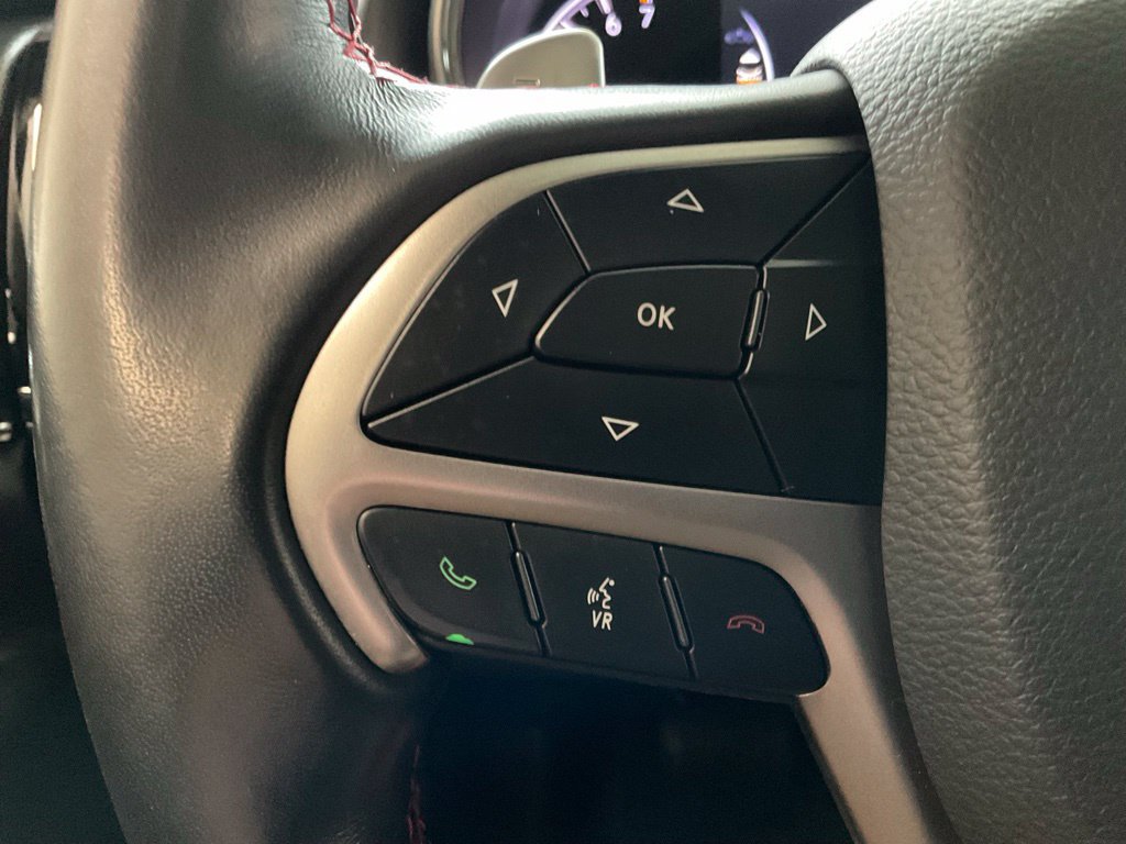 Used 2021 Jeep Grand Cherokee Trailhawk w/ Trailhawk Luxury Group AWD/4WD image 13
