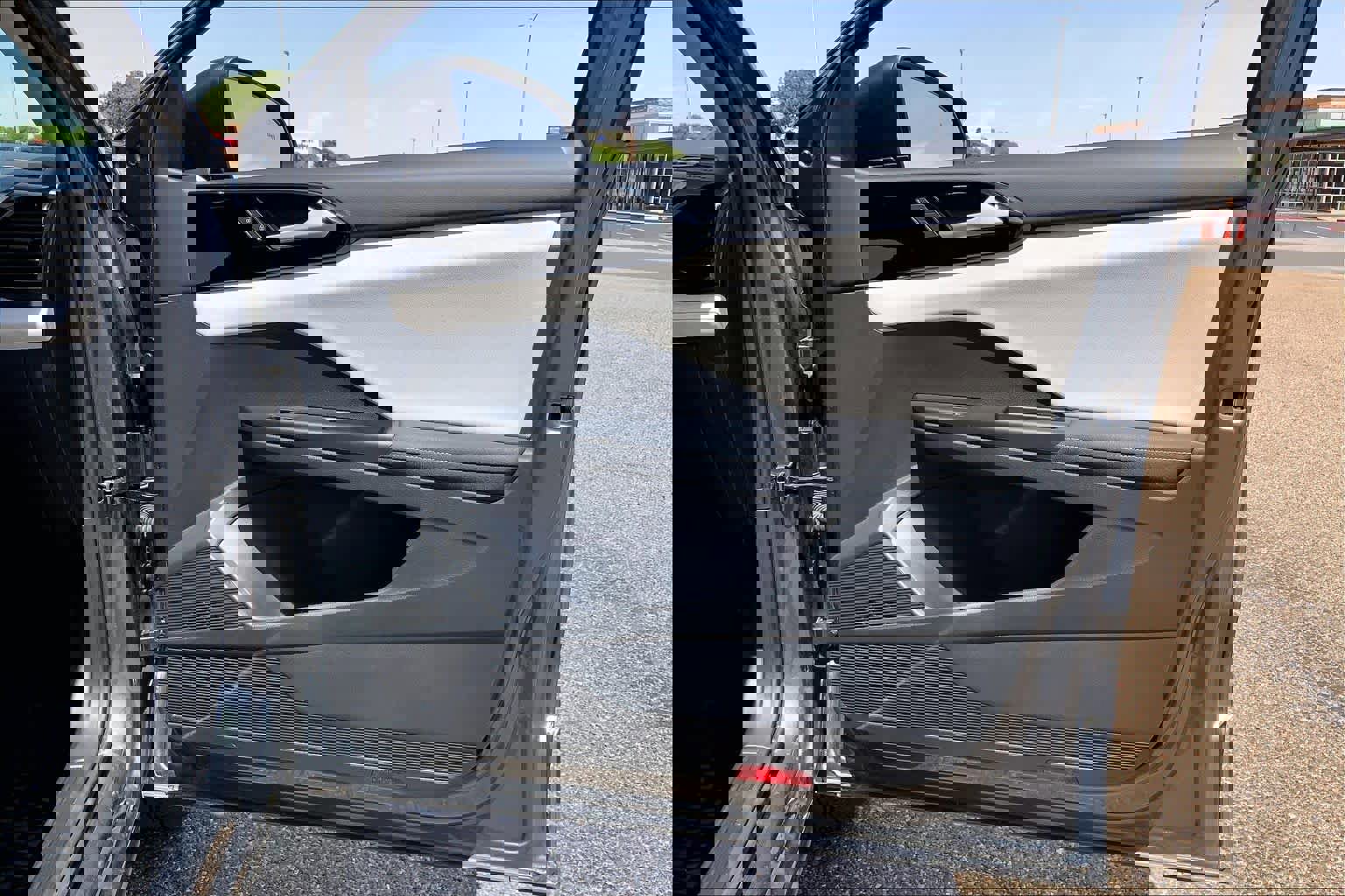 Used 2025 Volkswagen Taos S AWD/4WD image 23