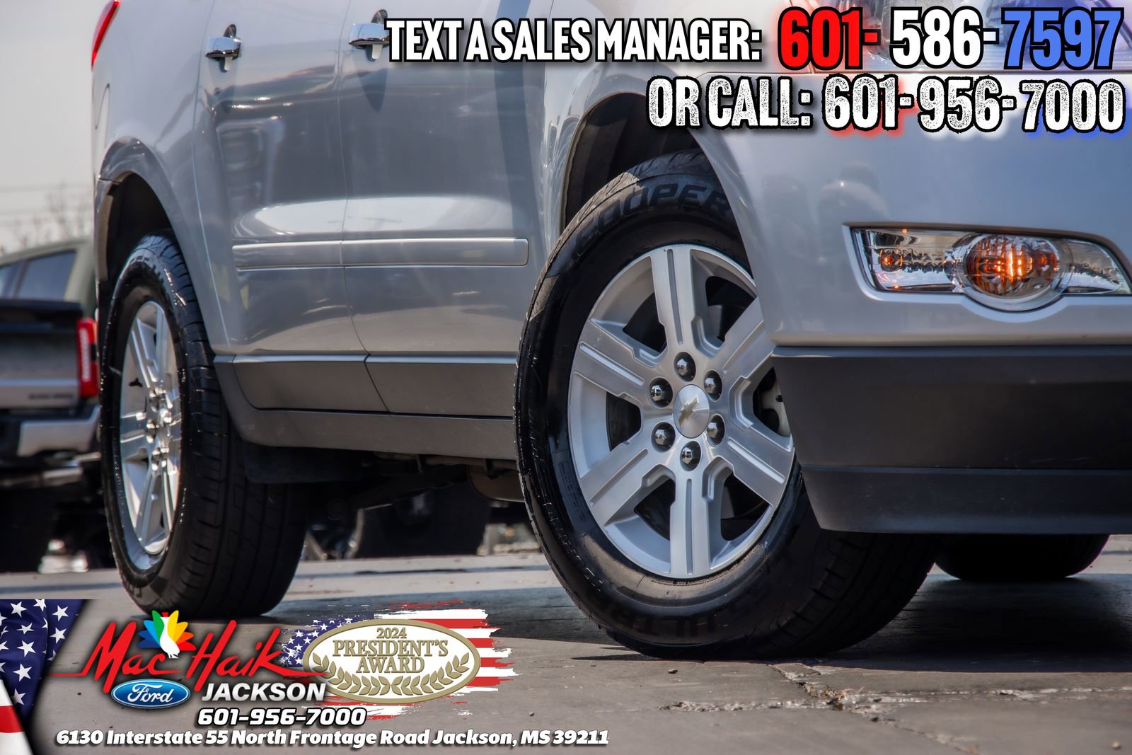 Used 2011 Chevrolet Traverse LT w/ Personal Connectivity Package FWD image 2