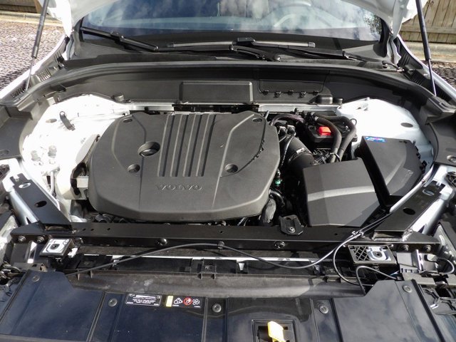 Certified 2024 Volvo XC60 B5 Plus w/ Protection Package Premier image 29
