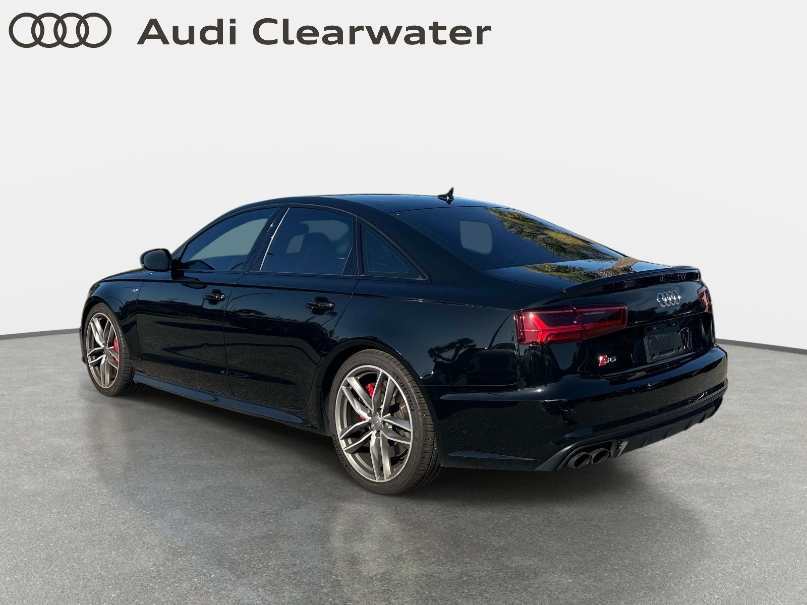 Used 2017 Audi S6 Prestige w/ S6 Sport Package AWD/4WD image 2