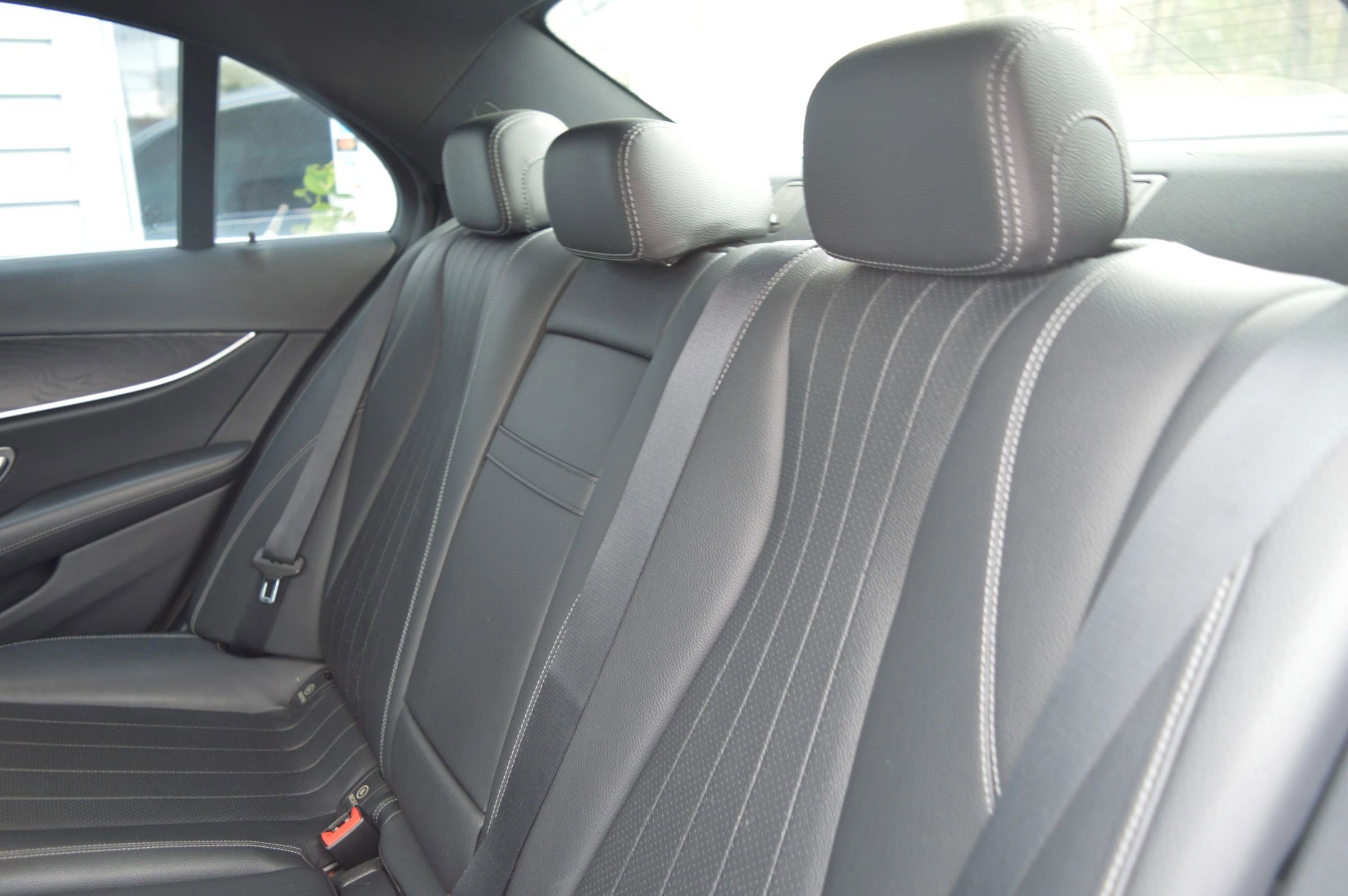 Used 2018 Mercedes-Benz E 300 4MATIC image 15