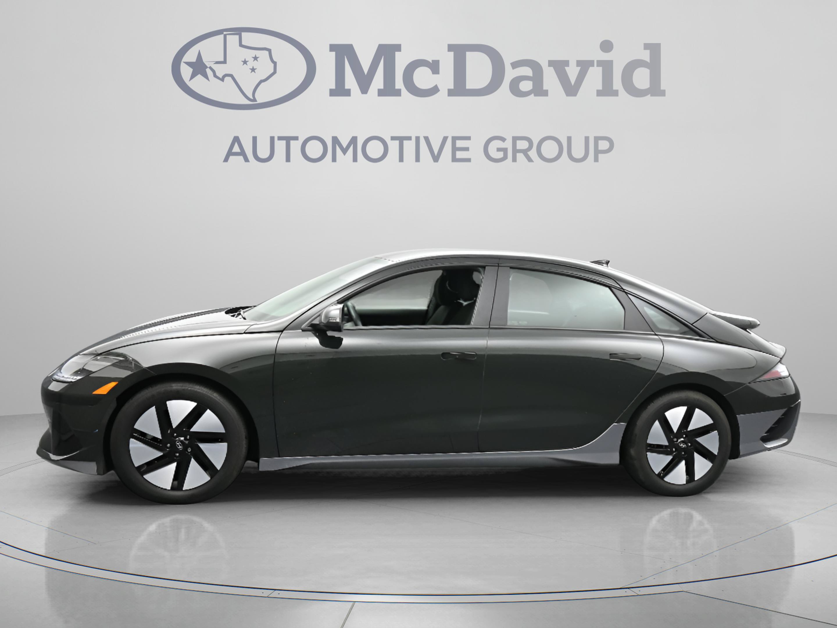 Used 2024 Hyundai Ioniq 6 SE RWD image 5
