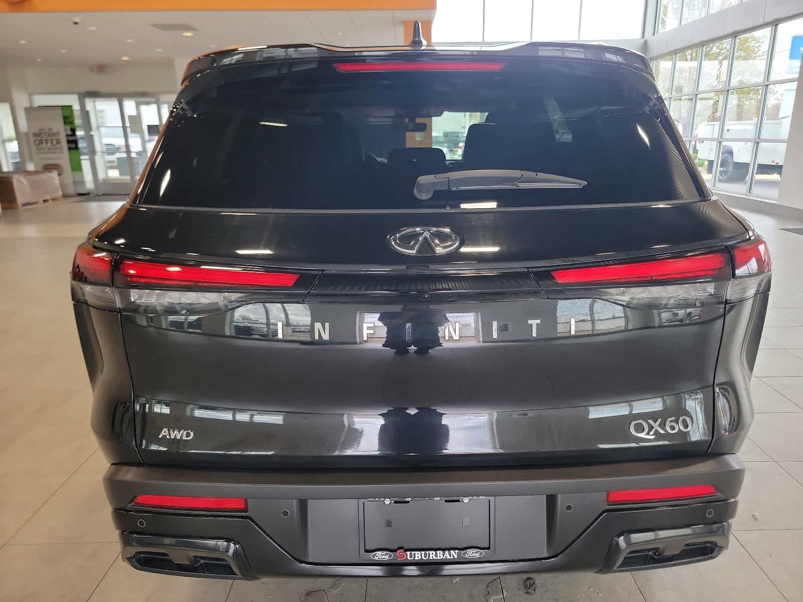 Used 2024 INFINITI QX60 Luxe AWD/4WD image 9