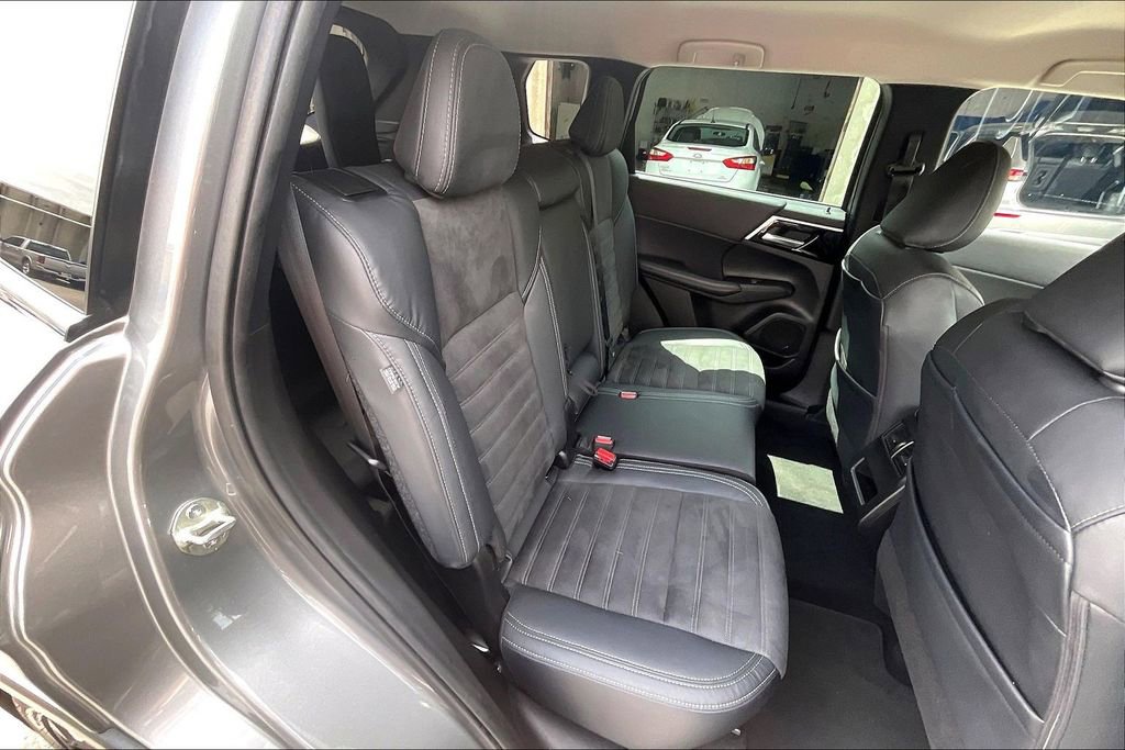 Used 2022 Mitsubishi Outlander SE AWD/4WD image 26