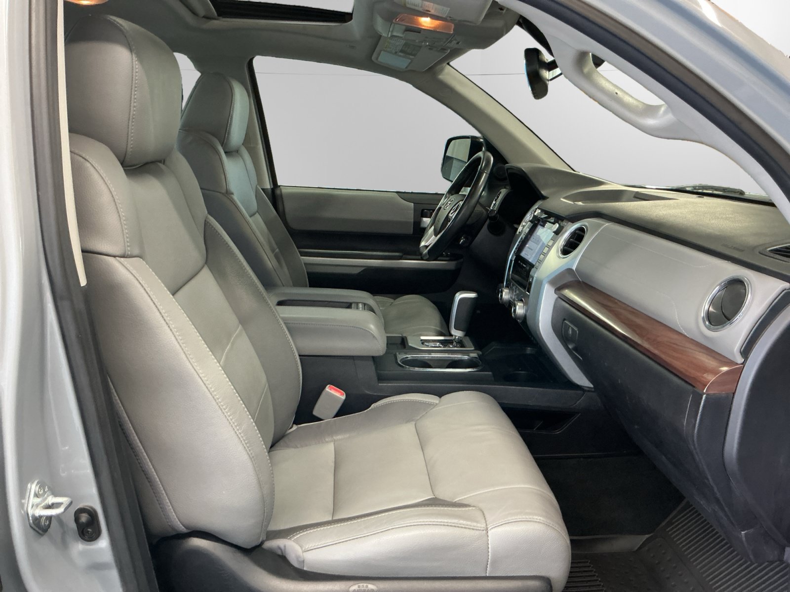 Certified 2021 Toyota Tundra Limited w/ Limited Premium Package AWD/4WD image 15