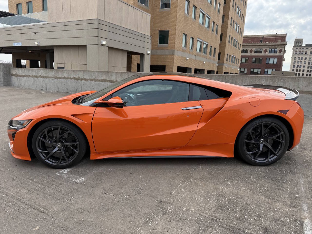 Used 2019 Acura NSX AWD/4WD image 9
